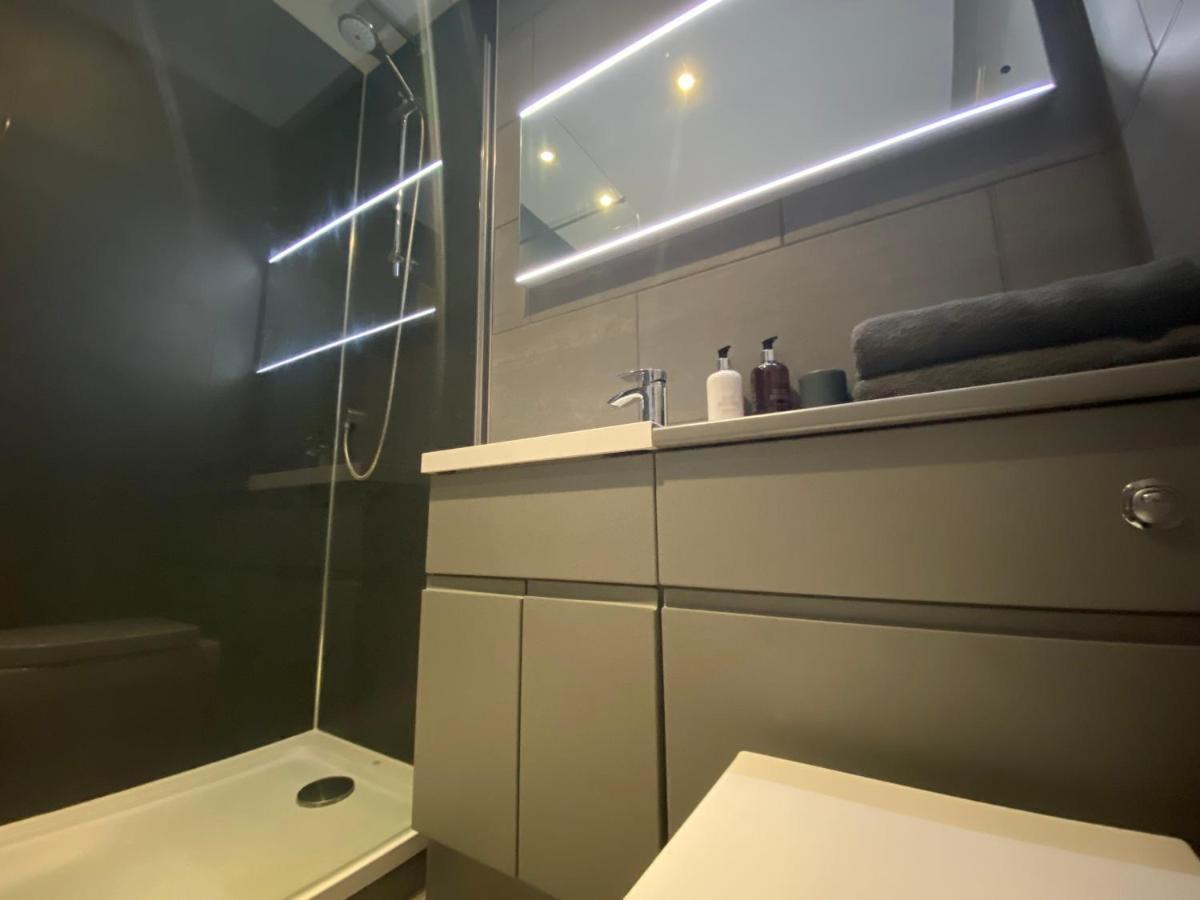 The Duplex Nairn- Spacious 3 Bedroom With Sunny Balcony Ngoại thất bức ảnh