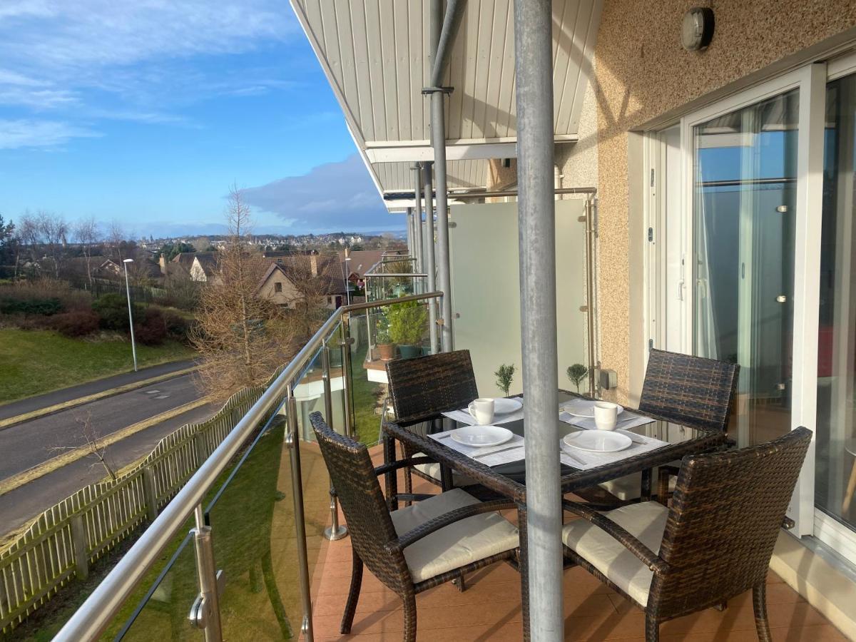 The Duplex Nairn- Spacious 3 Bedroom With Sunny Balcony Ngoại thất bức ảnh